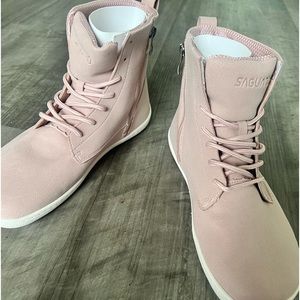 Brand new Pink Boots size 40